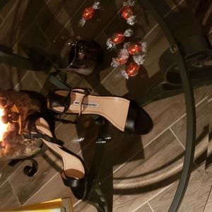 Manolo Blahnik Chaos Italian nappa leather heels